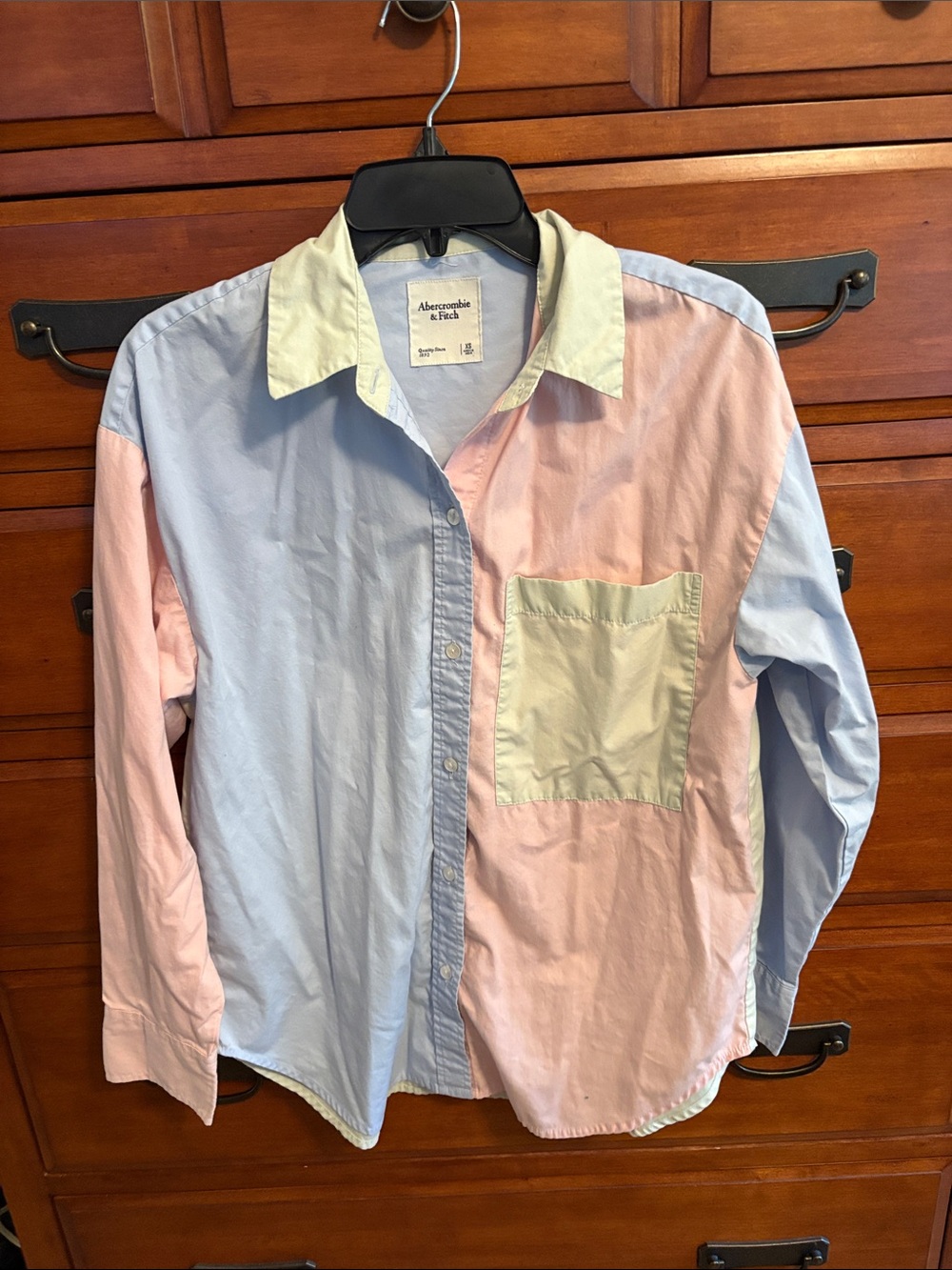 Abercrombie & Fitch Pastel Blue, Pink & Cream Colorblock Button-Down